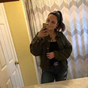 Meet your Posher, Leslea